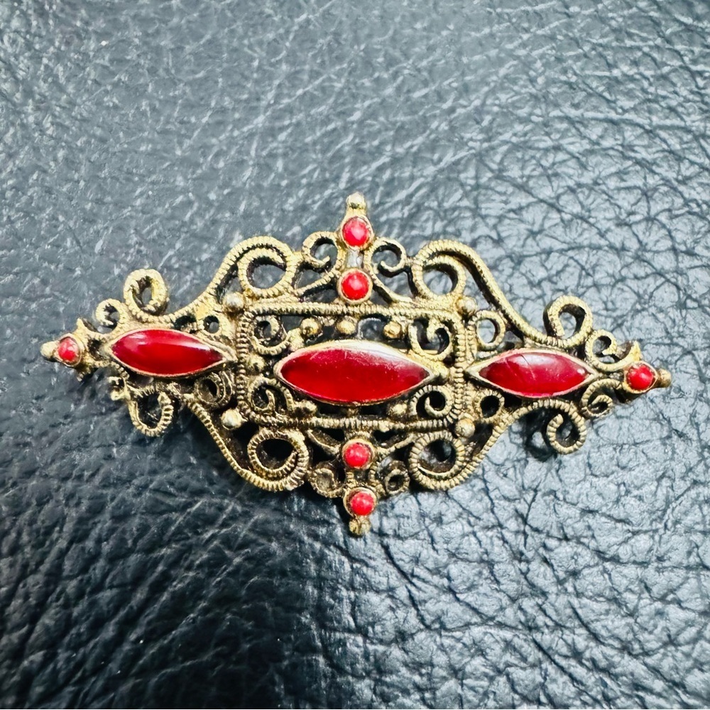 Source Unknown Red and Silver Necklace with Double-Strand Design - Picture 3 of 5
